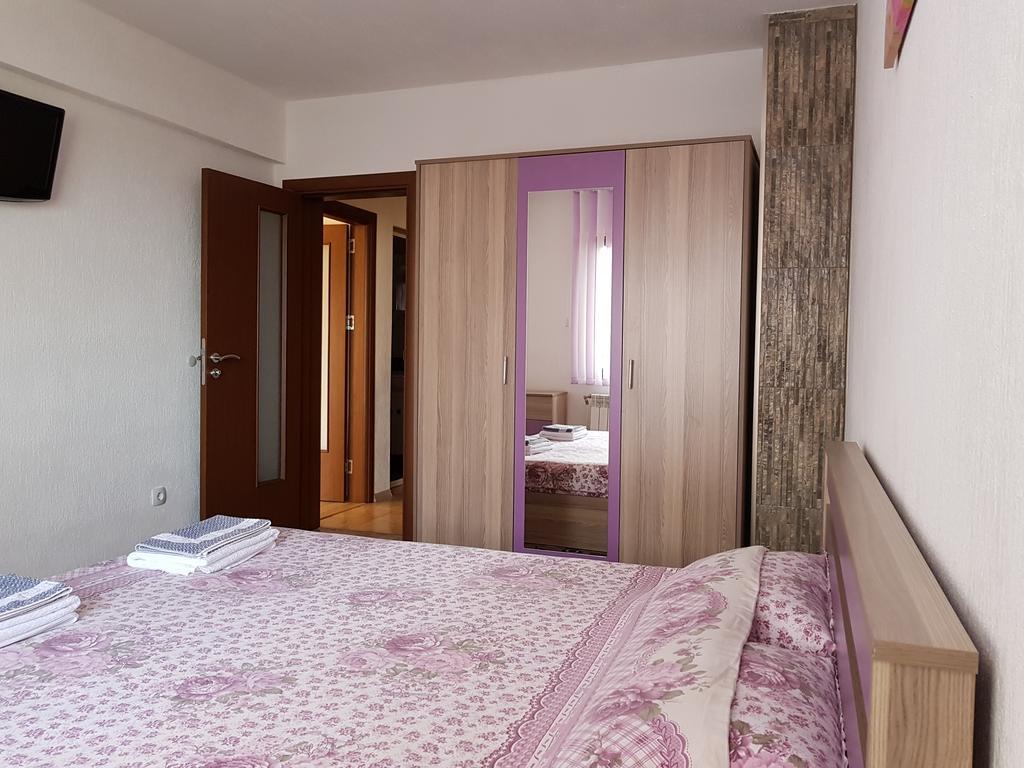 Д И В 1 - D & V 1 Apartment Sandanski Zewnętrze zdjęcie