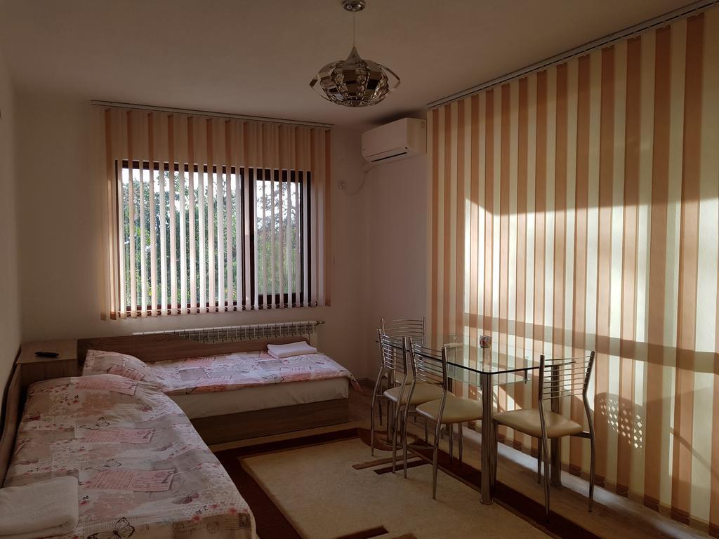 Д И В 1 - D & V 1 Apartment Sandanski Zewnętrze zdjęcie